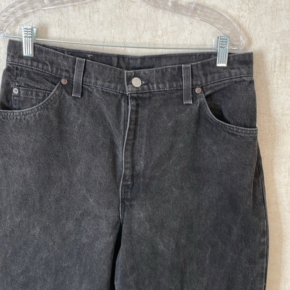 Levi’s orange tab women’s black jeans size 14 short. Relaxed fit. Tapered leg. - Picture 6 of 9